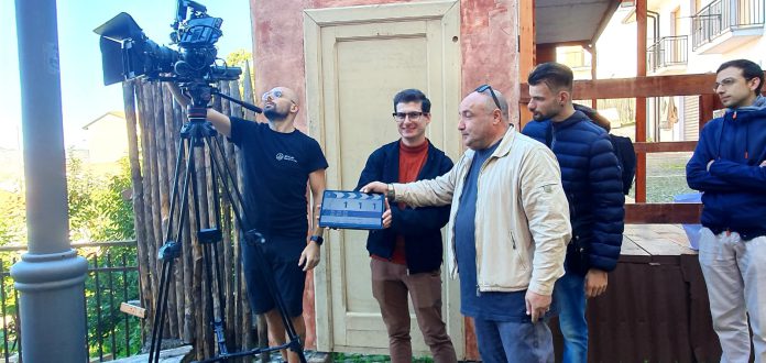 Casting attori e comparse per La voce della pace