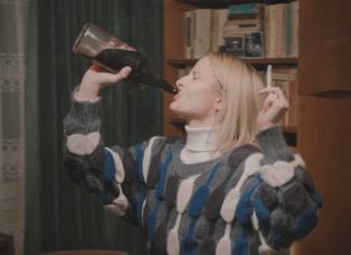 “L’anno nuovo che non arriva”: dal 4 dicembre al cinema la tragicommedia di Bogdan Mureșanu premiata a Venezia Film “L’anno nuovo che non arriva” al cinema dal 4 dicembre