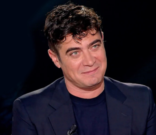 Casting aperto a Napoli: si cercano studenti per le riprese de «La meraviglia del mondo» con Riccardo Scamarcio Riccardo Scamarcio La meraviglia del mondo