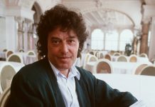 È morto Tom Stoppard, maestro della drammaturgia e premio Oscar e Golden Globe per Shakespeare in Love Tom Stoppard alla Mostra del cinema di Venezia del 1990 Foto Gorup de Besanez