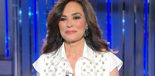 Nuovi casting con Maria Grazia Cucinotta: si cercano attori e figurazioni per «L’ultimo giorno» Maria Grazia Cucinotta
