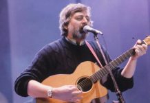 Addio a Francesco Guccini, si spegne a 86 anni una delle voci più autorevoli della canzone d’autore Francesco Guccini