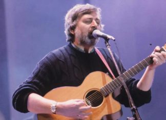 Addio a Francesco Guccini, si spegne a 86 anni una delle voci più autorevoli della canzone d’autore Francesco Guccini
